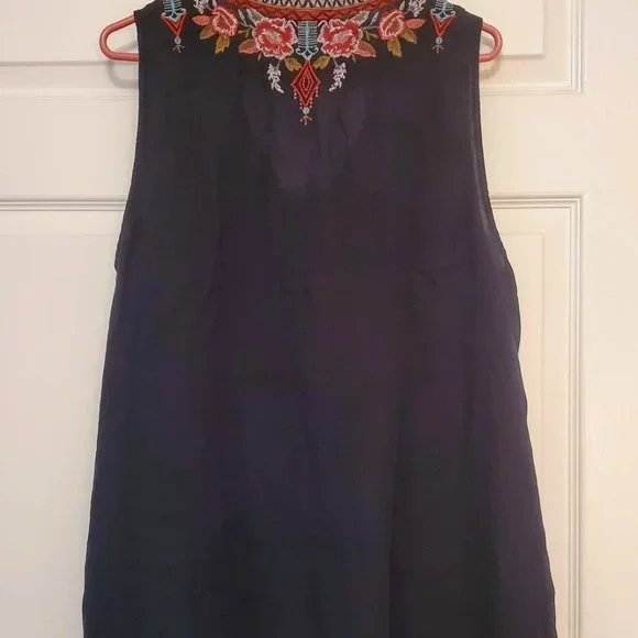 Johnny Was Dark Blue Floral Embroidered Tank - Picture 2 of 6